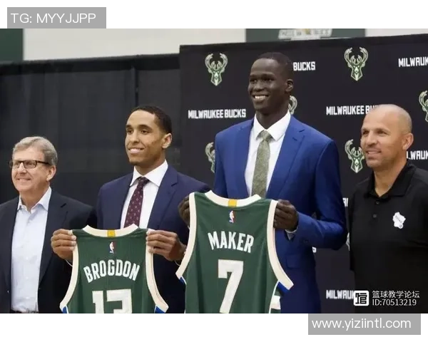 重庆篮球队心理素质引发热议球迷对球队表现的不同看法与争论